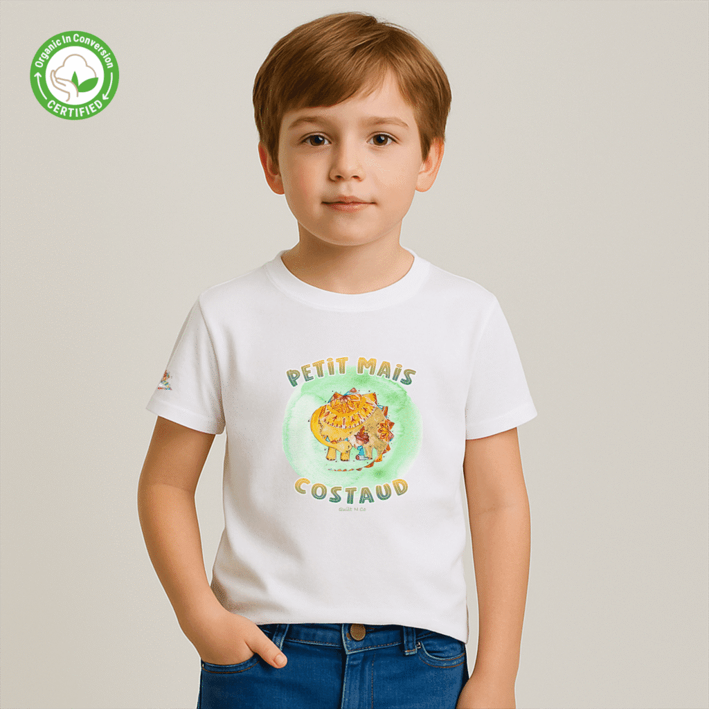 Photo en studio du TShirt Bio pour garçon "Petit Mais Costaud" Vert